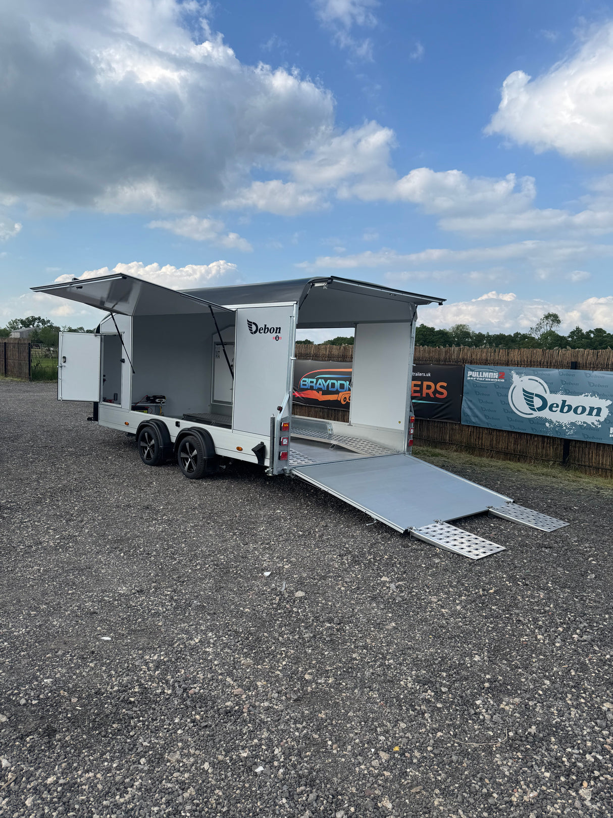 Debon Roadster C1000 Box Van Enclosed Car Transporter Trailer