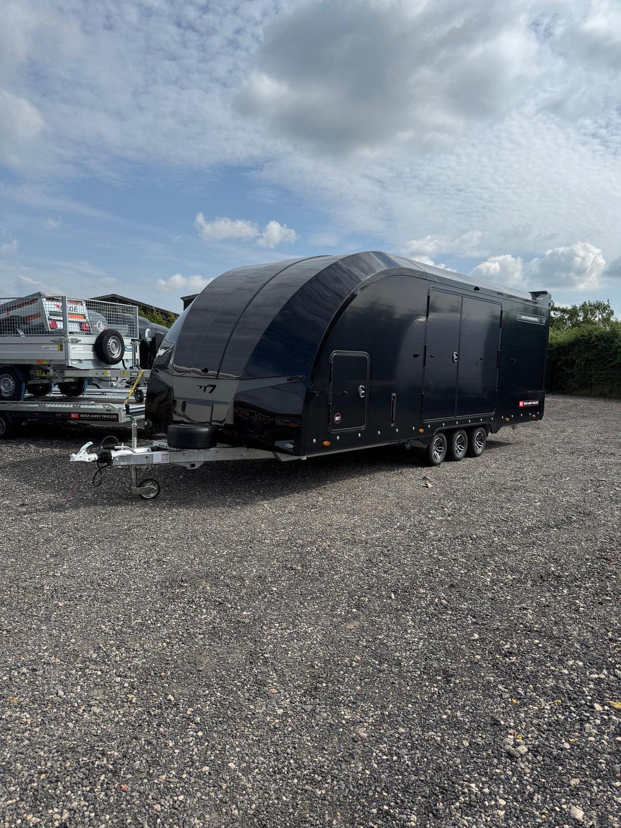 Brian James Race Transporter 7 Enclosed Trailer RT7 – 6.0m x 2.3m | 3.5T | Triple Axle | 10” Wheels 397-6023-35-3-10-B