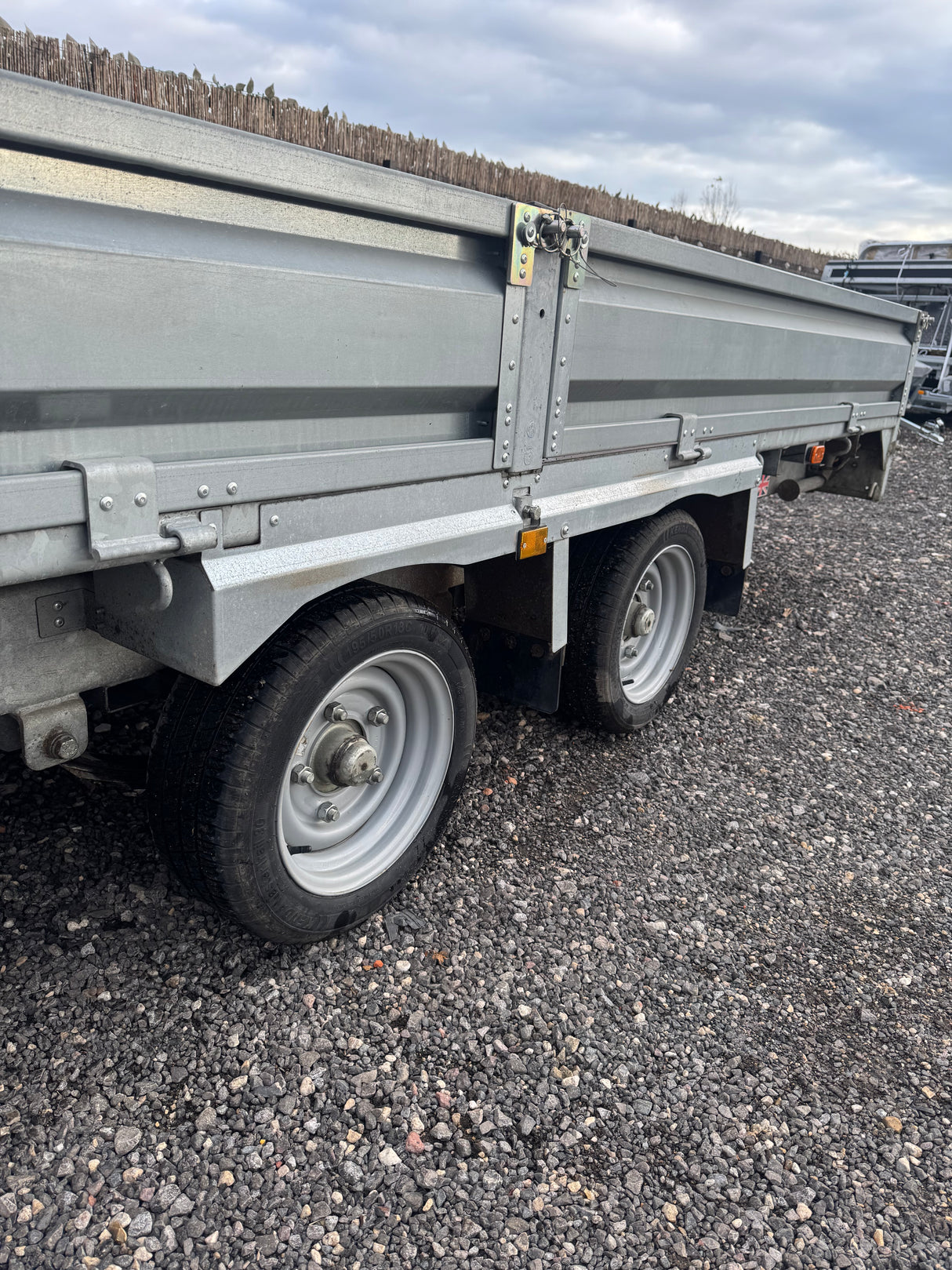 Indespension Braked 16' x 6'6" Twin Axle Flatbed Trailer Drop Side Ladder Rack Ramps