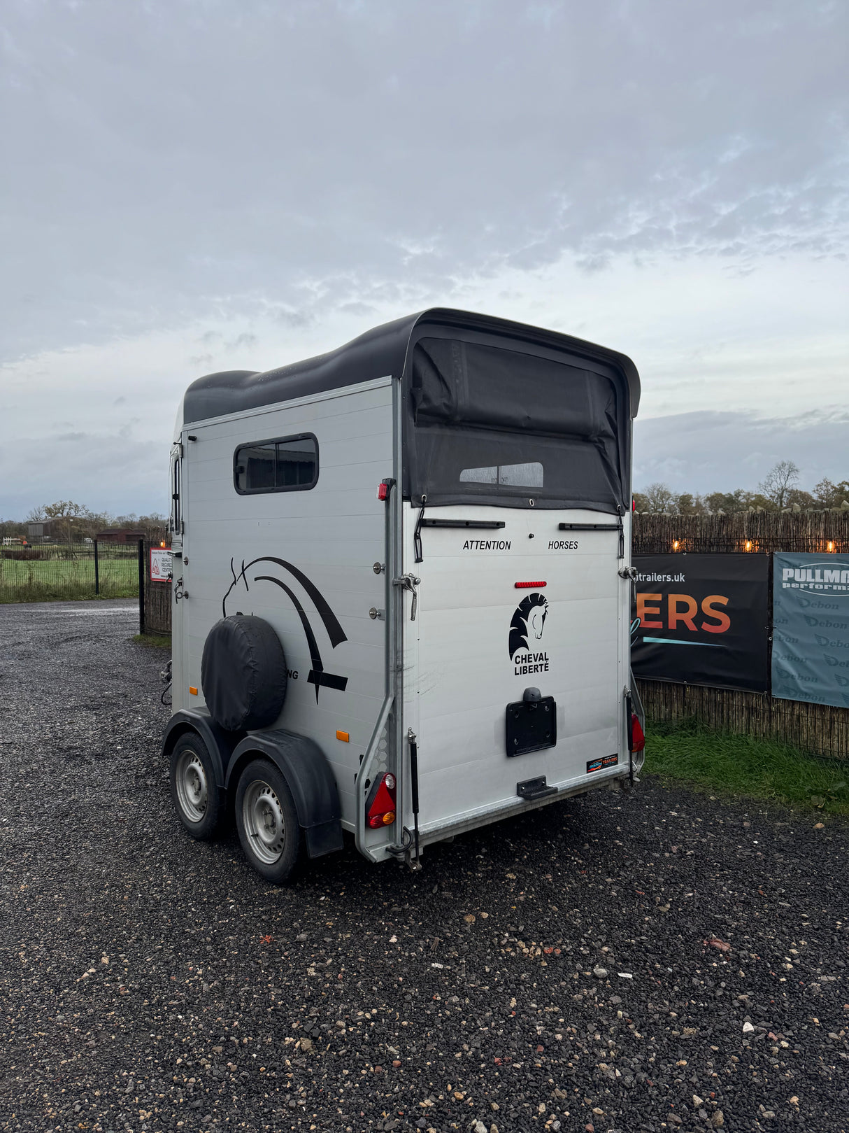 Cheval Liberte Touring Country With Tack Room Horse Box Trailer