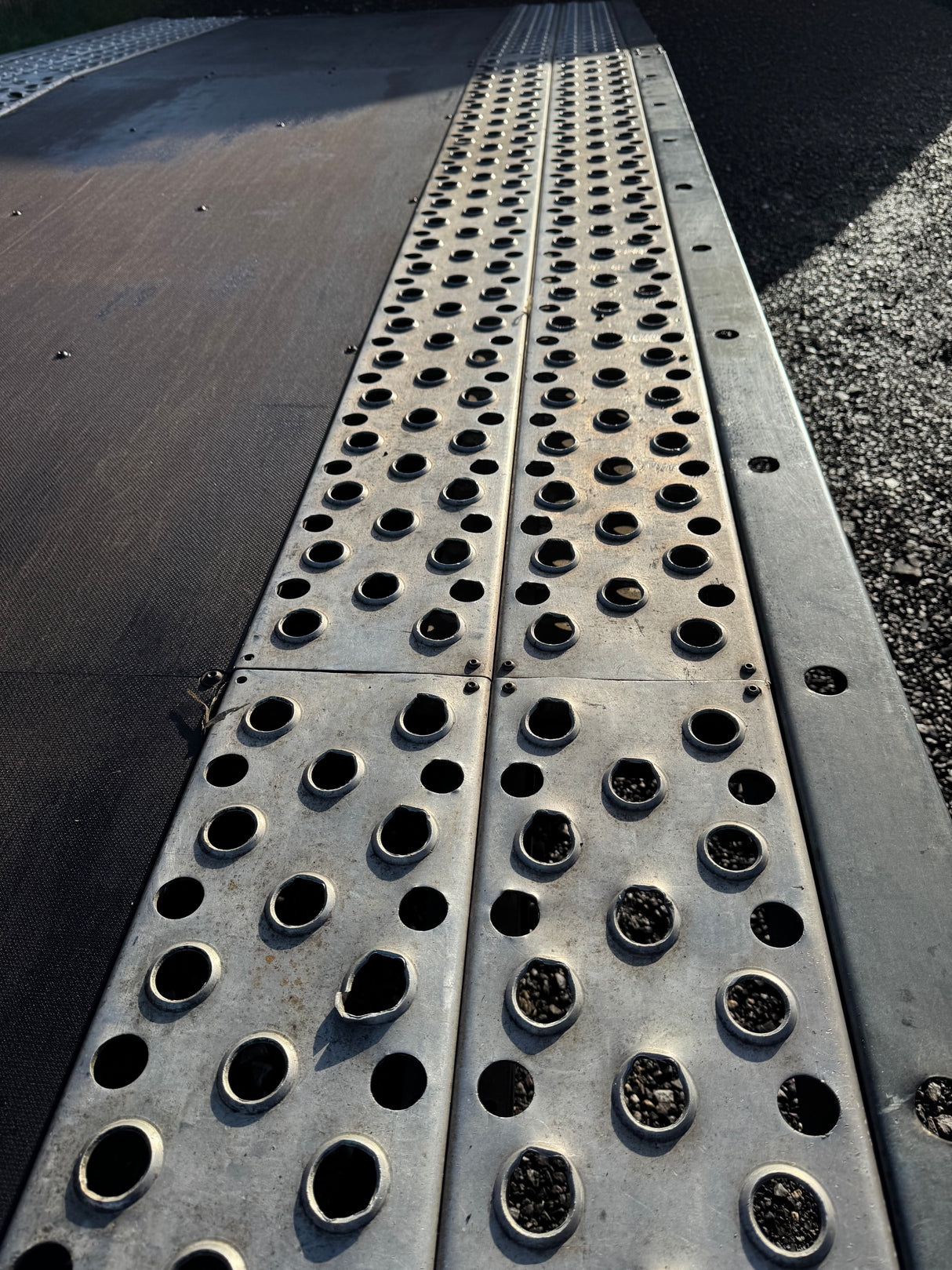 SOLD Woodford Auto Cruiser AC1835003 18’x7’3″ 5.5 x 2.22m 3500kg Tilt Bed Car Transporter Trailer With Electric Winch