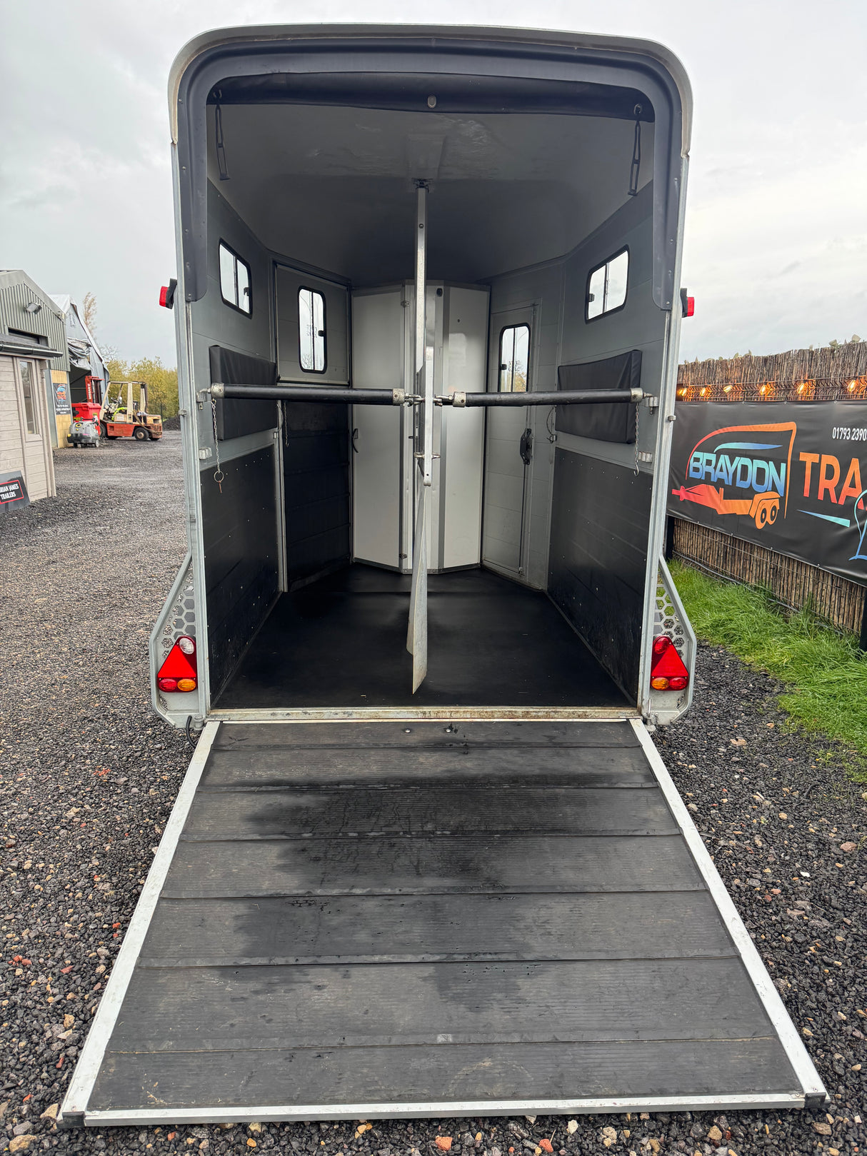Cheval Liberte Touring Country With Tack Room Horse Box Trailer