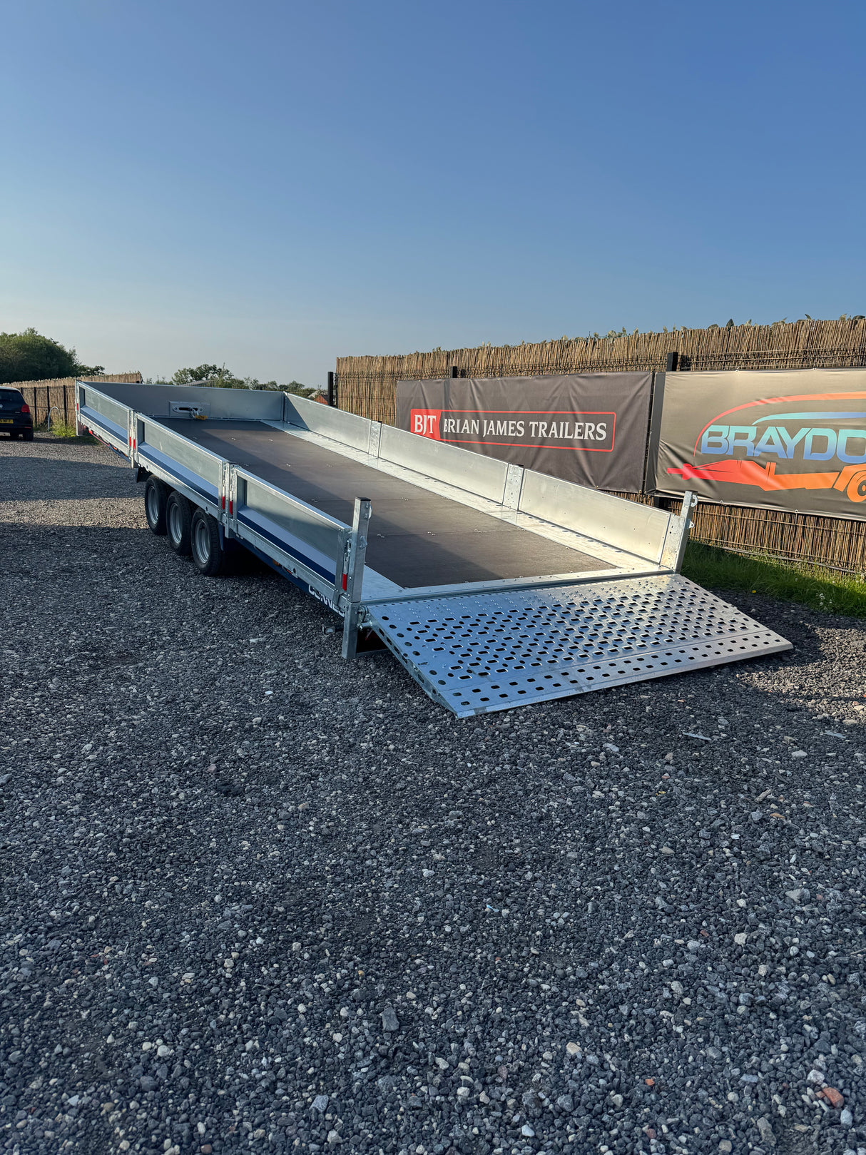 Brian James Connect Flatbed Trailer – 5.5m x 2.1m | 3.5T | Triple Axle | 10” Wheels 476-5521-35-3-10