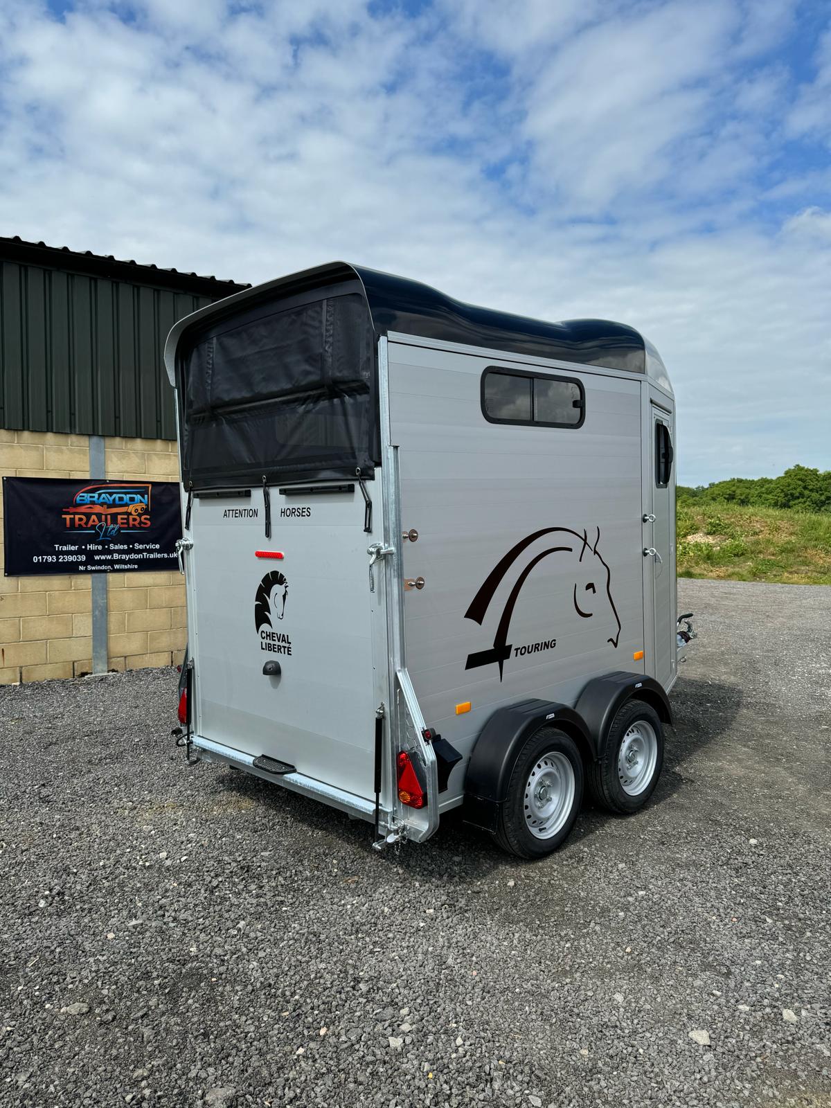 30th Anniversary Special Cheval Liberte Touring Country with Tack Room Double Horse Box Trailer