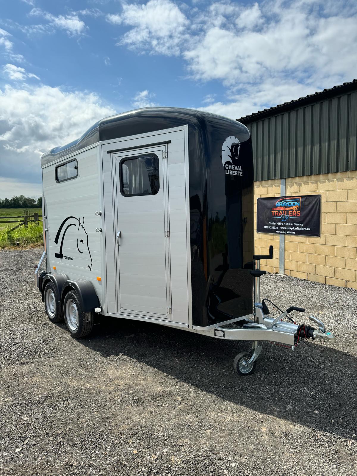 30th Anniversary Special Cheval Liberte Touring Country with Tack Room Double Horse Box Trailer