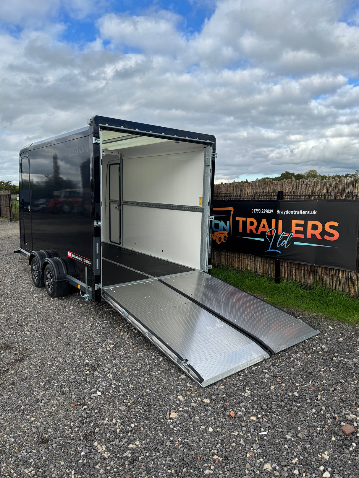 Brian James Box Van Trailer 600-3518-27-2-12-B 3.5m x 1.8m 2700 Kg Split Ramp Door