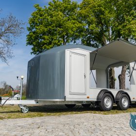 Debon Roadster C800 Box Van Trailer