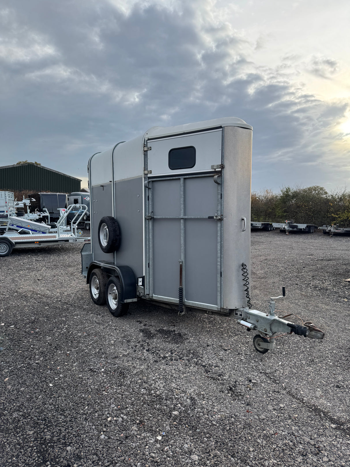 Ifor Williams HB401 Mare & Foal Horse Box Trailer