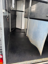 Cheval Liberte Touring Country With Tack Room Horse Box Trailer