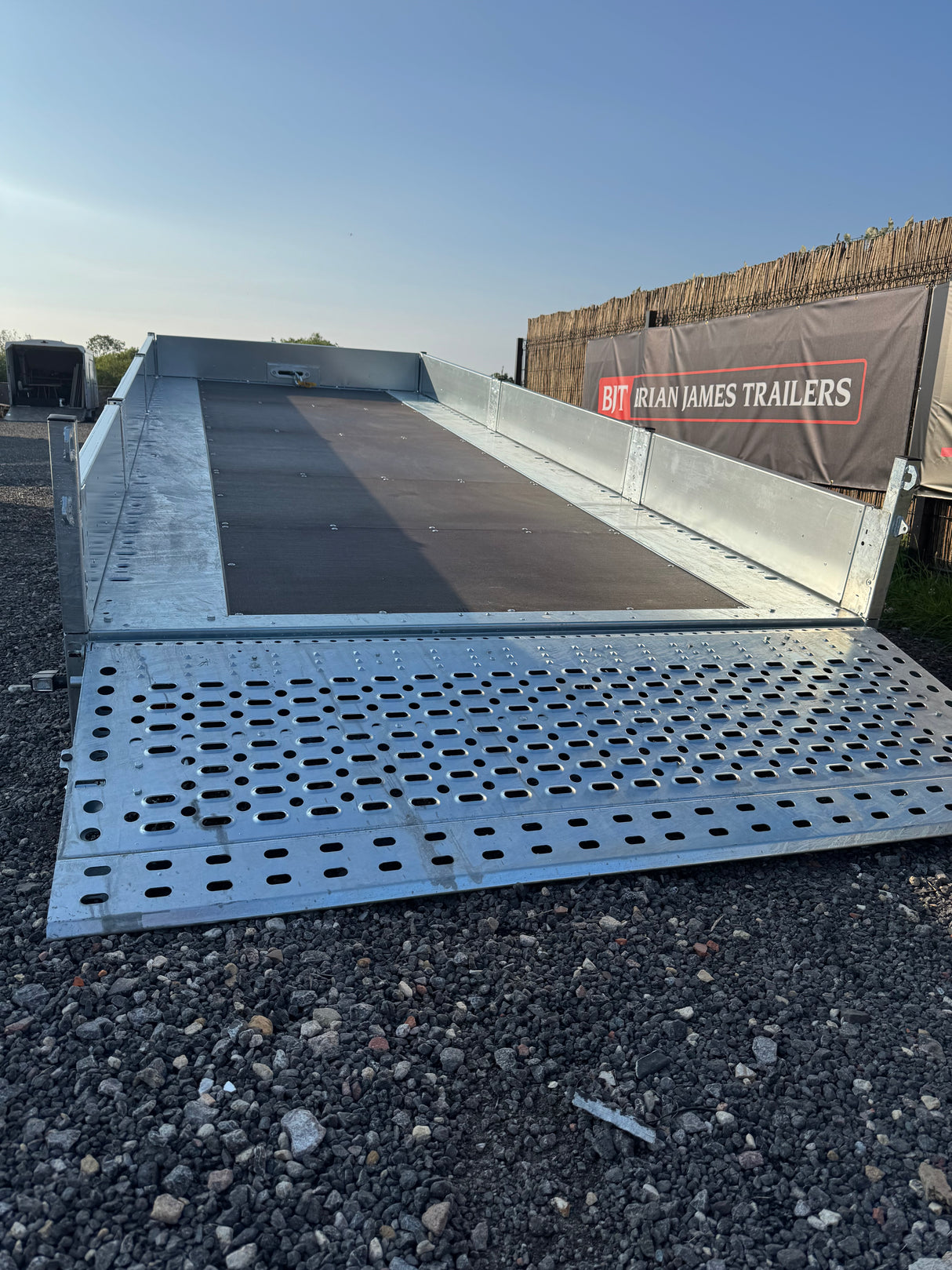 Brian James Connect Flatbed Trailer – 5.5m x 2.1m | 3.5T | Triple Axle | 10” Wheels 476-5521-35-3-10