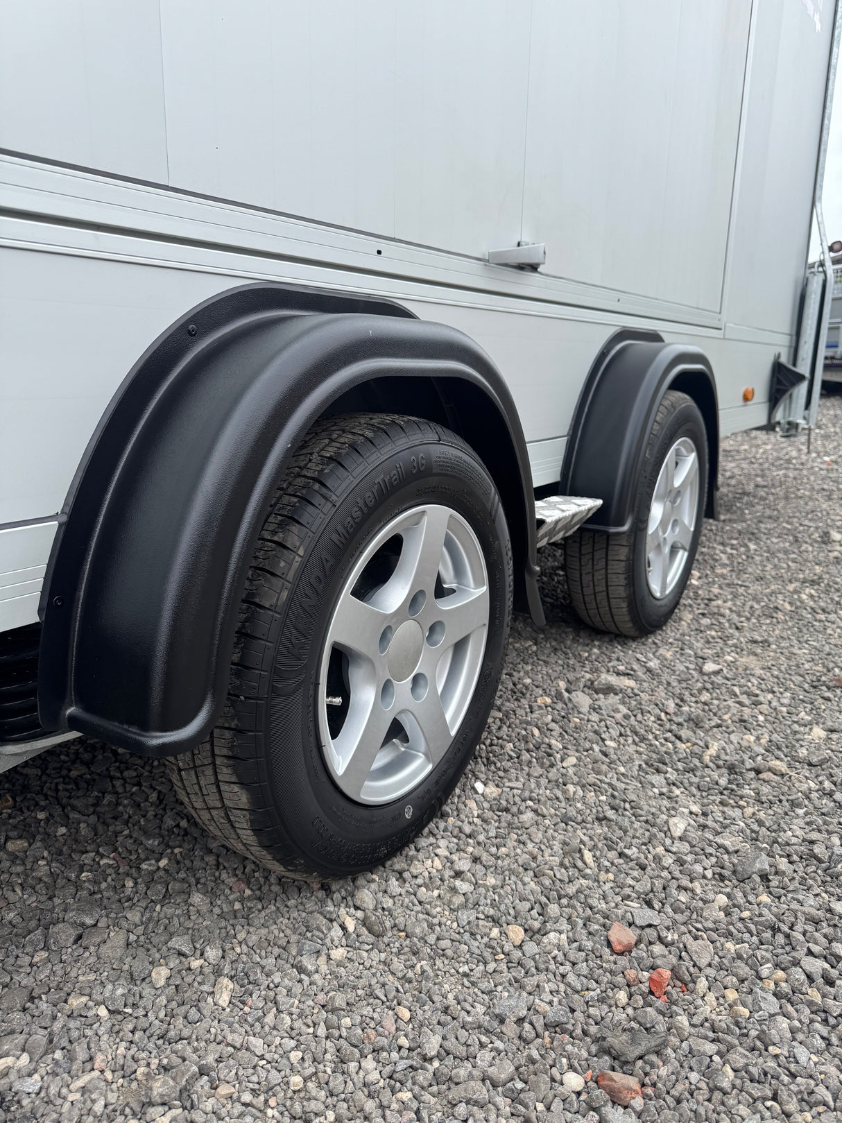 Debon Roadster C2000 Box Van Enclosed Car Transporter Trailer