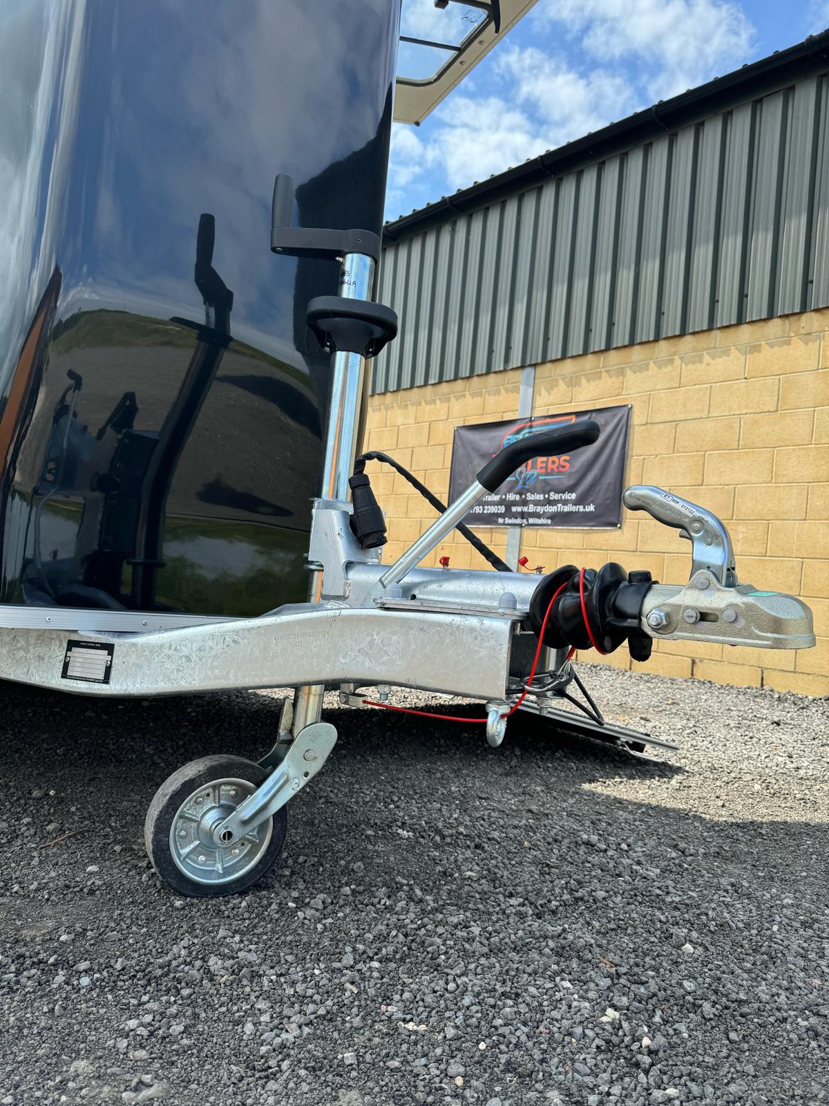 30th Anniversary Special Cheval Liberte Touring Country with Tack Room Double Horse Box Trailer