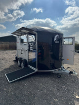 Cheval Liberte MAXI 2 Diagonal Loading Large Double Horse Trailer Herringbone With Built-in Tack Room